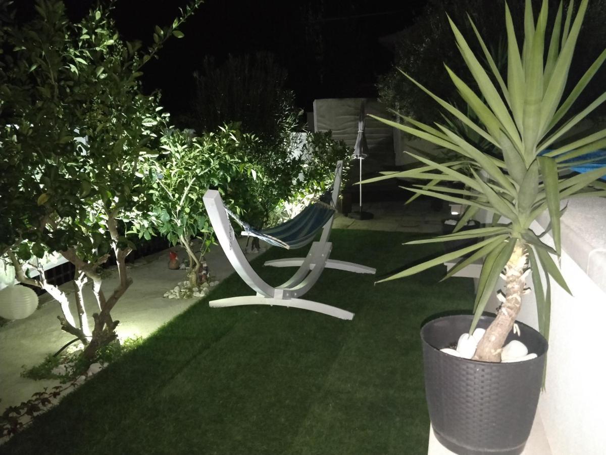 Apartments Villa A - Heating Pool Trogir Buitenkant foto