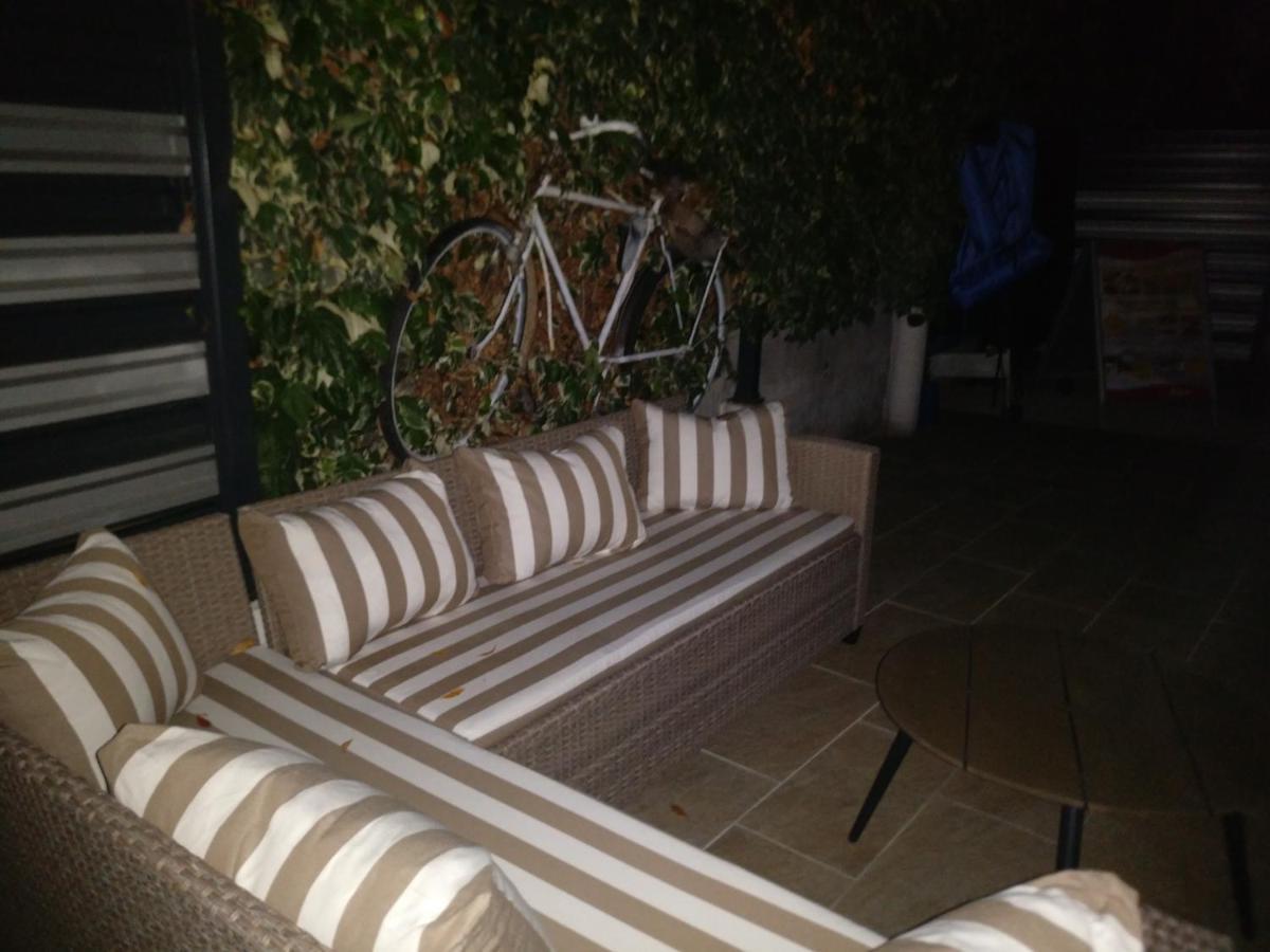 Apartments Villa A - Heating Pool Trogir Buitenkant foto