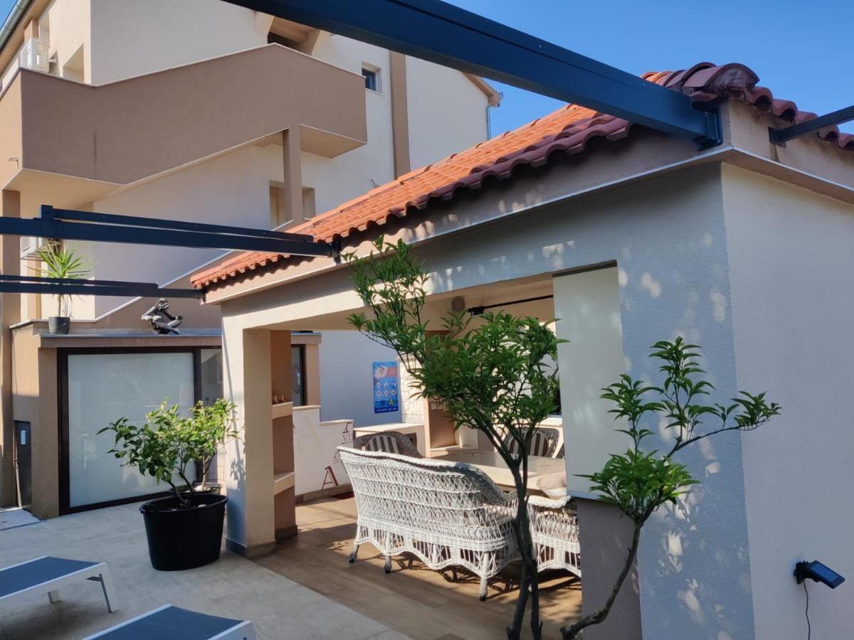 Apartments Villa A - Heating Pool Trogir Buitenkant foto